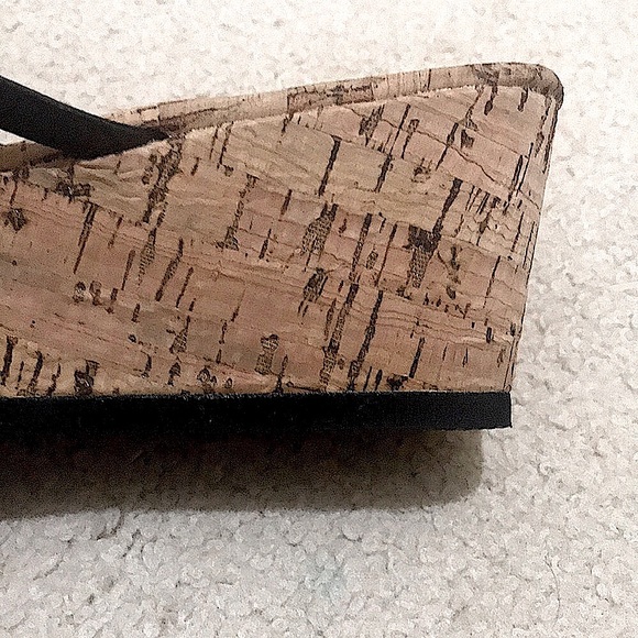 🆕🔥EXPRESS SMALL PLATFORM CORK WEDGES BLACK&BLING SILVER STONES REALLY CUTE!! - Picture 6 of 12